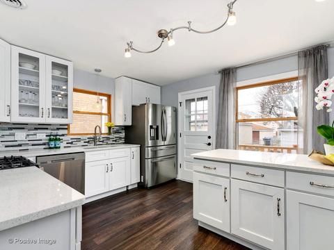 4064 N Meade Ave, Chicago, IL 60634 photo 11