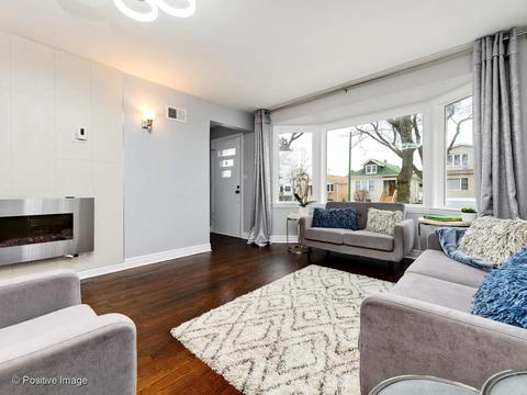 4064 N Meade Ave, Chicago, IL 60634 photo 2
