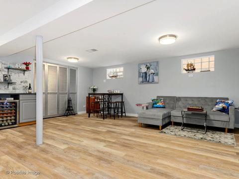 4064 N Meade Ave, Chicago, IL 60634 photo 24