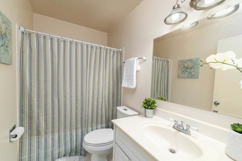 1285 Wandsworth Cir, Roselle, IL 60172 photo 18