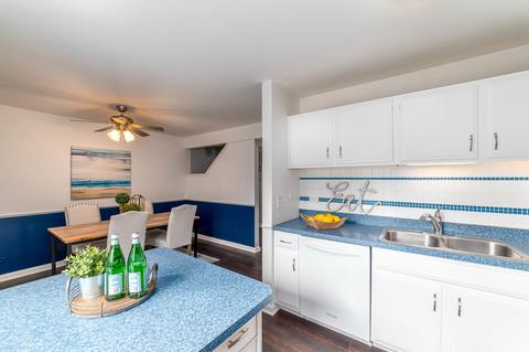 1285 Wandsworth Cir, Roselle, IL 60172 photo 8