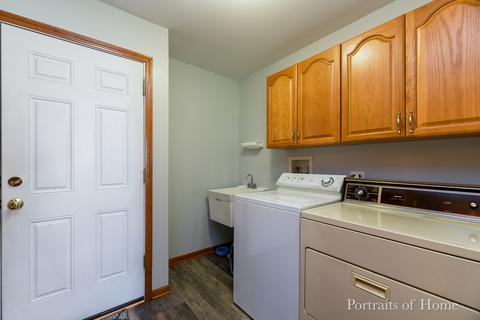 4855 Fesseneva Ln, Naperville, IL 60564 photo 10