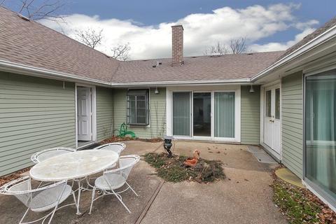 2 Kittery On Auburn, Rolling Meadows, IL 60008 photo 2