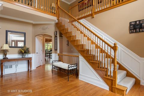 12710 Skyline Dr, Plainfield, IL 60585 photo 3