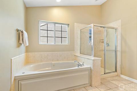 6087 Russell Dr, Hoffman Estates, IL 60192 photo 18