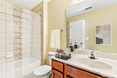 6087 Russell Dr, Hoffman Estates, IL 60192 photo 26