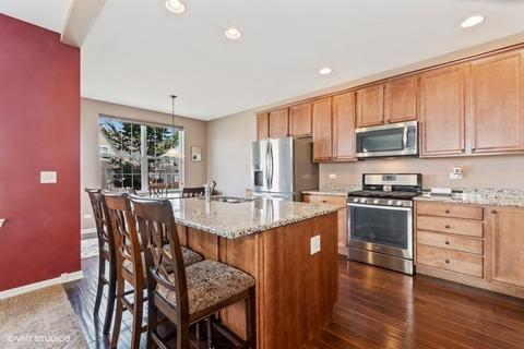 1212 Falcon Ridge Dr, Elgin, IL 60124 photo 5