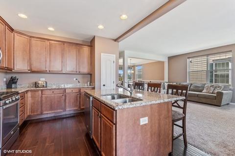 1212 Falcon Ridge Dr, Elgin, IL 60124 photo 6