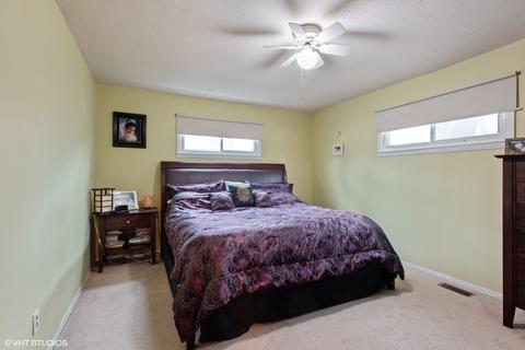 80 Des Plaines Ln, Hoffman Estates, IL 60169 photo 12