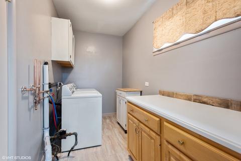 80 Des Plaines Ln, Hoffman Estates, IL 60169 photo 11