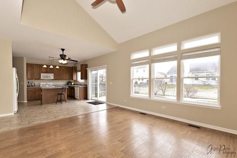 31673 N Pineview Blvd, Lakemoor, IL 60050 photo 10