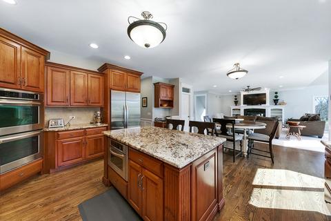 11613 Century Cir, Plainfield, IL 60585 photo 6