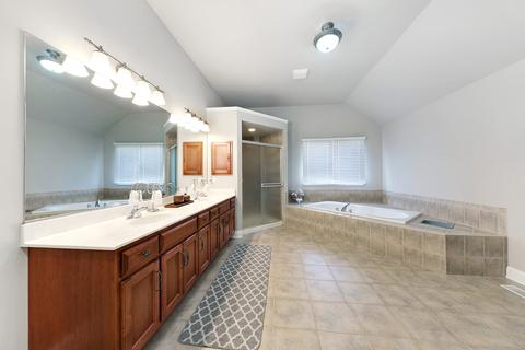 11613 Century Cir, Plainfield, IL 60585 photo 17