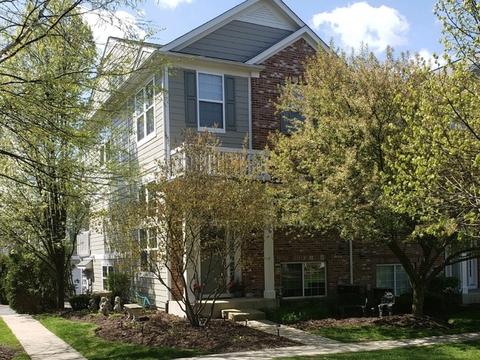 2446 Emily Ln, Elgin, IL 60124 photo 1