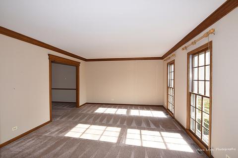 696 Grange Ct, Wheaton, IL 60189 photo 7