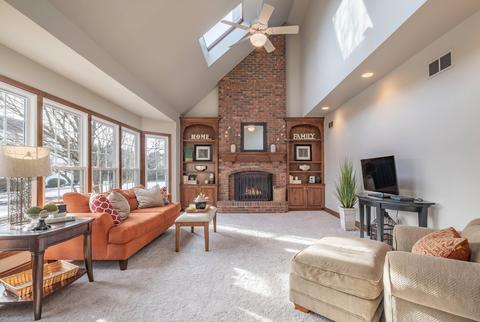 2075 Eldorado Dr, Geneva, IL 60134 photo 9