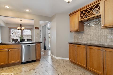 115 E Theodore Ln, Itasca, IL 60143 photo 5