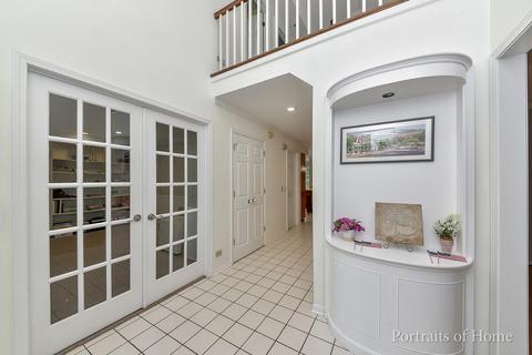 1312 E Gartner Rd, Naperville, IL 60540 photo 2