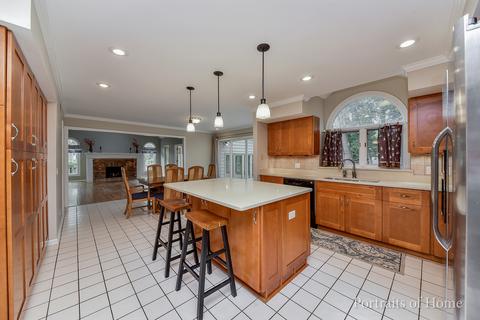 1312 E Gartner Rd, Naperville, IL 60540 photo 4
