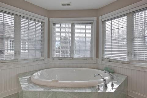 4 Windlake Ter, Riverwoods, IL 60015 photo 21