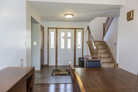 729 Braintree Ln, Bartlett, IL 60103 photo 2