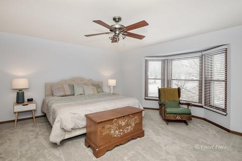 1310 Surrey Ln, Algonquin, IL 60102 photo 9