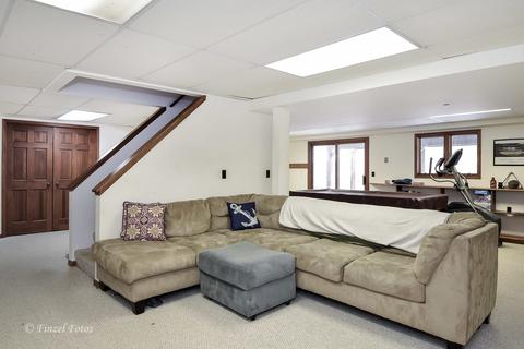 1310 Surrey Ln, Algonquin, IL 60102 photo 14