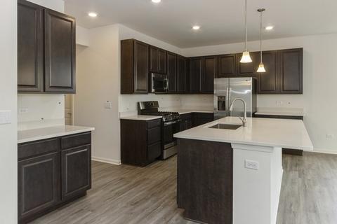 16052 S Selfridge Cir, Plainfield, IL 60586 photo 5