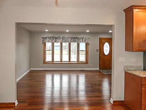 755 Audubon St, Hoffman Estates, IL 60169 photo 9