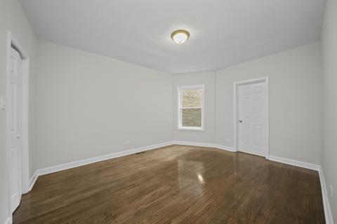 7629 S Kingston Ave, Chicago, IL 60649 photo 9