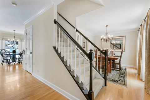 1205 Cobblers Xing, Elgin, IL 60120 photo 2