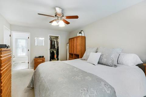 1205 Cobblers Xing, Elgin, IL 60120 photo 16