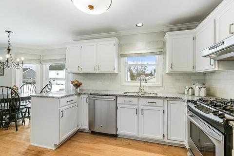 1205 Cobblers Xing, Elgin, IL 60120 photo 6