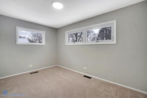 520 Bridle Ln, Wheaton, IL 60187 photo 17