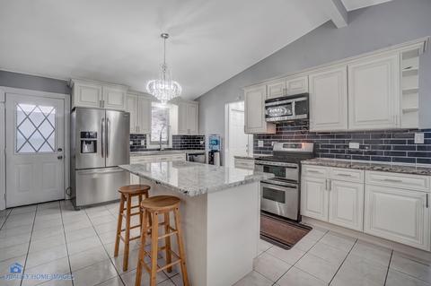 8428 S 78th Ave, Bridgeview, IL 60455 photo 7