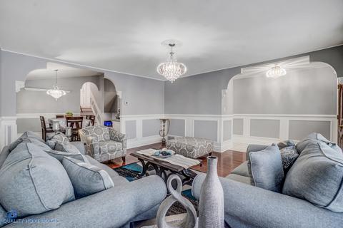 8428 S 78th Ave, Bridgeview, IL 60455 photo 4