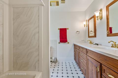 718 E Liberty Dr, Wheaton, IL 60187 photo 18