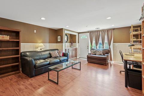 692 Diane Ave, Elgin, IL 60123 photo 30