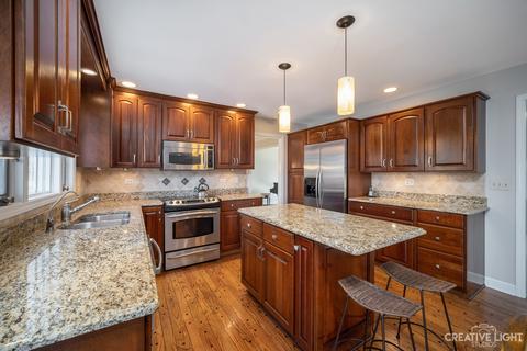 534 Hevern Dr, Wheaton, IL 60189 photo 6