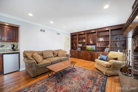 534 Hevern Dr, Wheaton, IL 60189 photo 10
