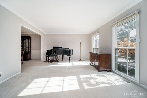 534 Hevern Dr, Wheaton, IL 60189 photo 3