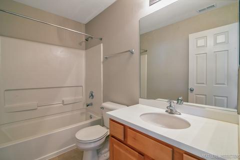 188 Jackson St, Gilberts, IL 60136 photo 16