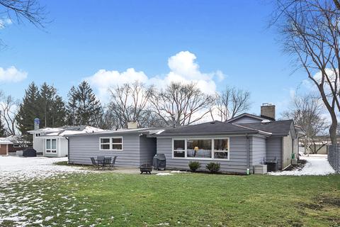801 Oak Dr, Glencoe, IL 60022 photo 2