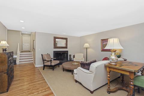 801 Oak Dr, Glencoe, IL 60022 photo 3