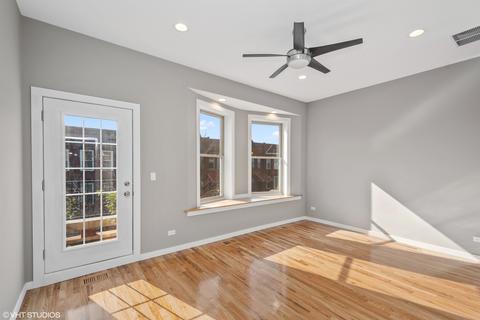 828 E 47th Pl, Chicago, IL 60615 photo 10