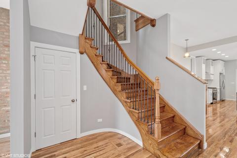 828 E 47th Pl, Chicago, IL 60615 photo 4