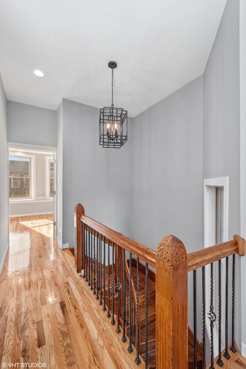 828 E 47th Pl, Chicago, IL 60615 photo 9