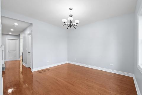 6823 S Artesian Ave, Chicago, IL 60629 photo 4