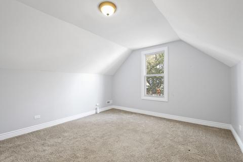 6823 S Artesian Ave, Chicago, IL 60629 photo 10