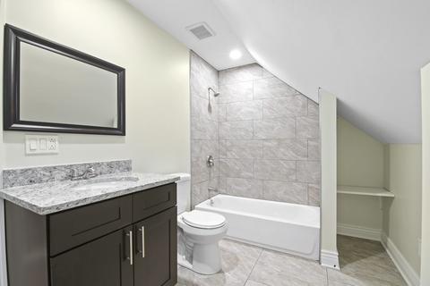 6823 S Artesian Ave, Chicago, IL 60629 photo 9